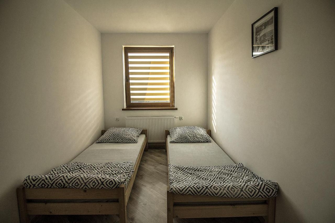 Aris Pokoje Goscinne Wojnicz Extérieur photo